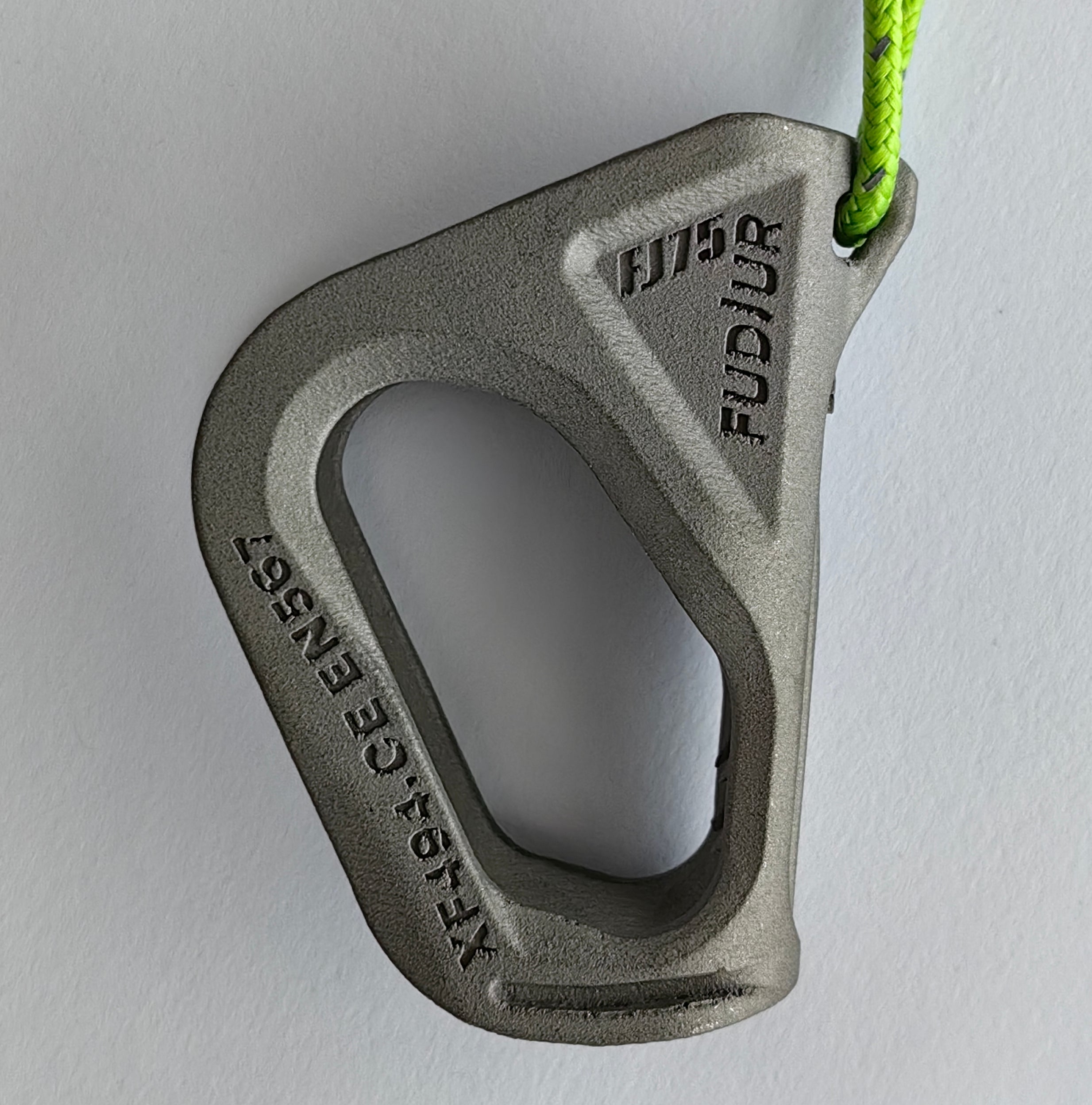 The ultralight multi-purpose rope grab is a standard ascender