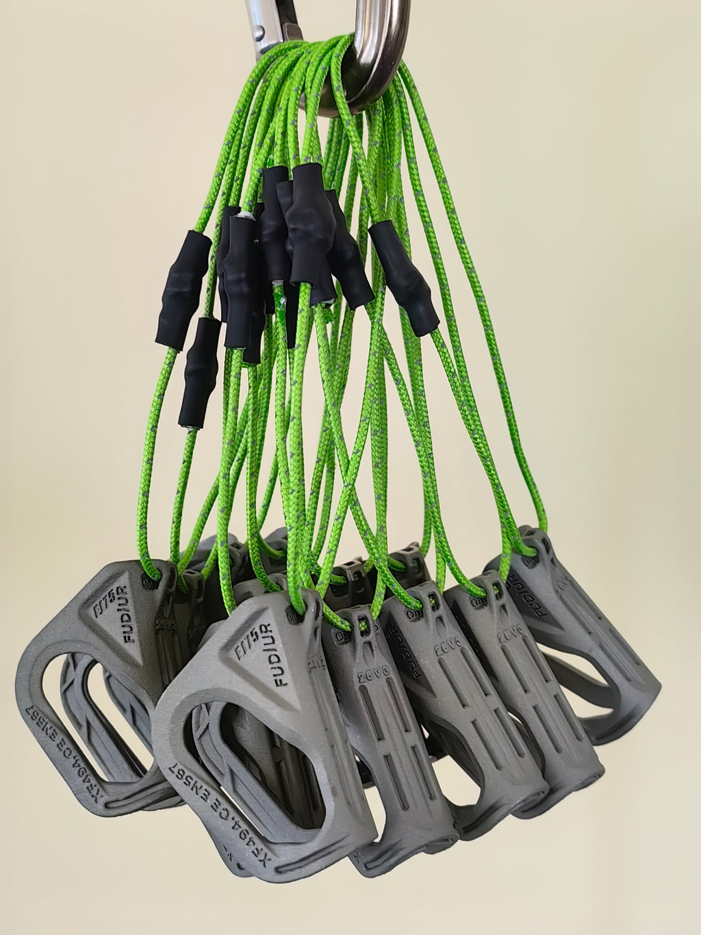 The ultralight multi-purpose rope grab is a standard ascender